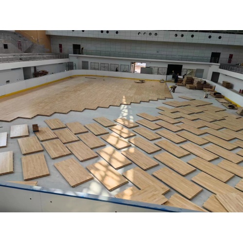 Portable wooden floor for indoor sports
