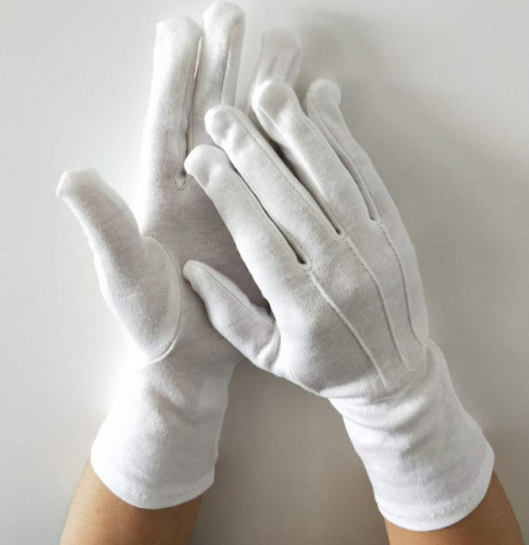 Guanti in cotone bianco cerimoniale a mano