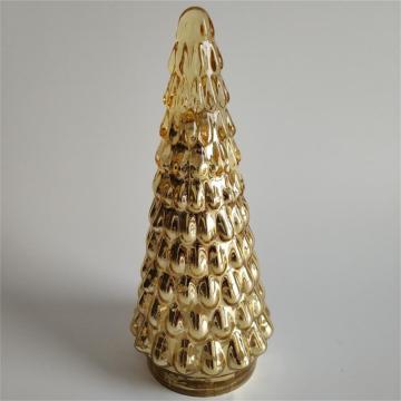 Décorations dorées en forme d&#39;arbre de Noël
