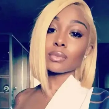 Hot selling Colored 100% Brazilian Raw Human Hair Lace Wig Vendor Blue Green Purple 613 T Part Lace Front Bob Wig