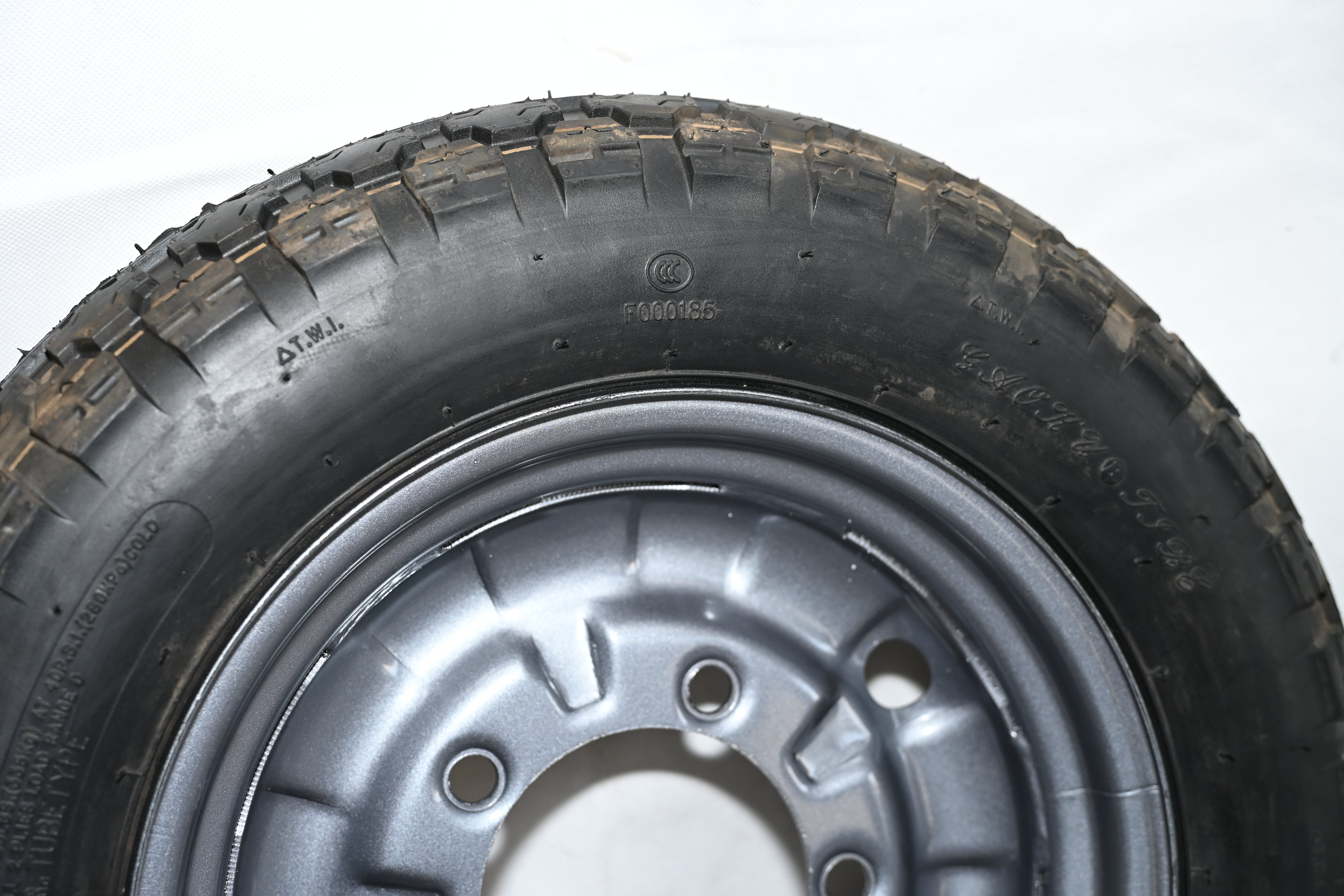 Three-wheeler motorcycle dome tire