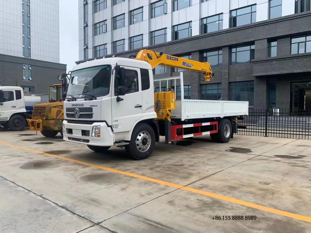 Dongfeng 4x2 Truck Mounted Crane 4 Jpg