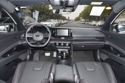 2012 Hyundai Elantra Langdong 1.6L Automatic Fashion Version Used Car with 80,000km