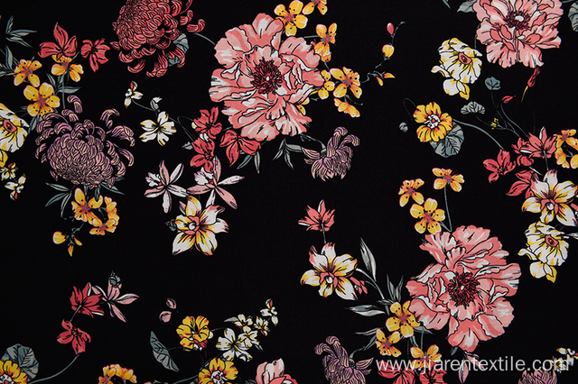Wholesale Red Chrysanthemum Wild Flowers Printed Fabrics