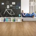 Pavimenti in laminato stile raschiato in rovere naturale