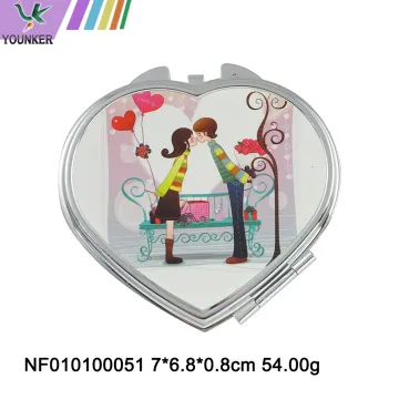 Folding pocket make-up mirror