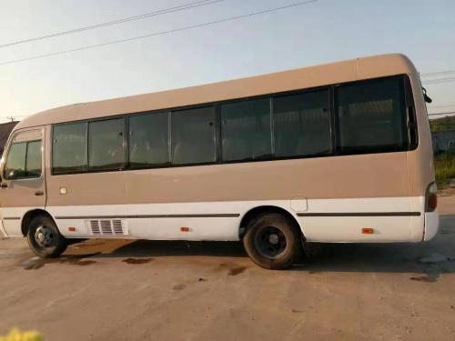 USADO Toyota Coaster 30 lugares a diesel 1HZ