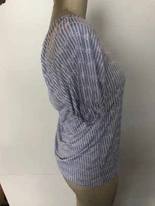 Round neck checked with short sleeves