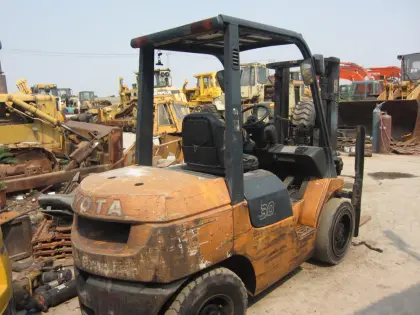 used TOYOTA forklift 7F3
