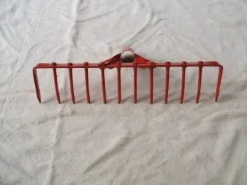 RAKE HEAD