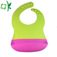 Customized Logo Children Easily Wipes Soft Silicone Bibs