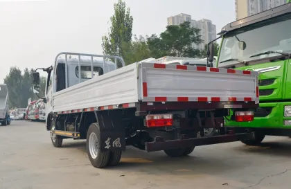 Dongfeng Captain Light Truck and Dump Trucks
