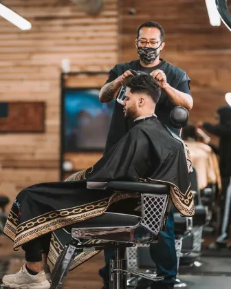 Salon Chairs Takara Belmont Barber Chair Equipment for Sale