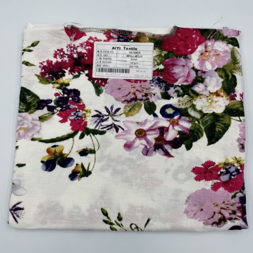 Impression florale colorée à 55% de lin 45% de viscose textile