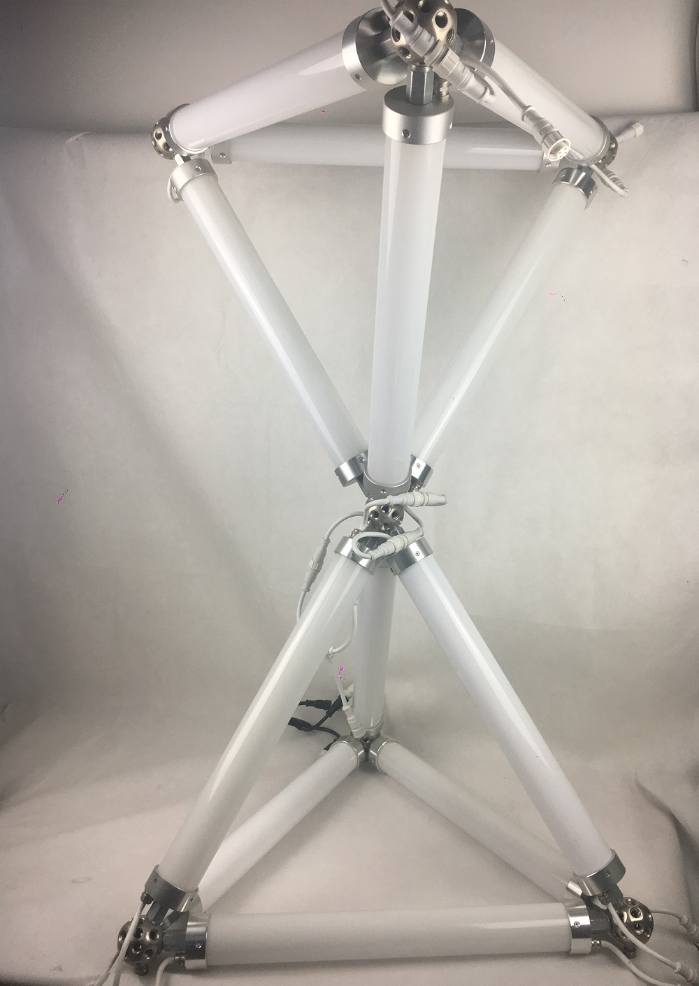 360Degree e nānā ana i ka dmx512, ua alakaʻiʻo Meteor Tube