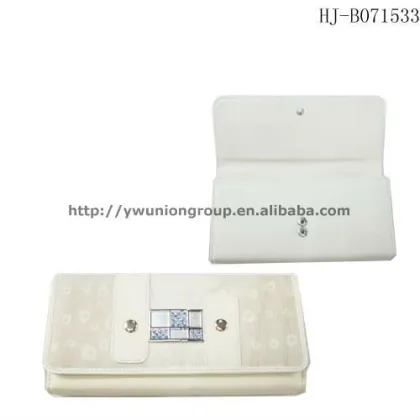 Trifold Women\'s Snapper Wallet