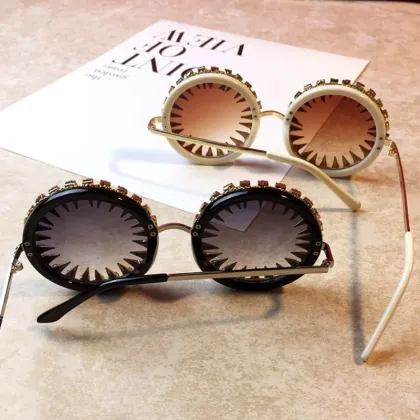 2022 Women's Luxury Crystal Brand Vintage Round Diamond Sunglasses
