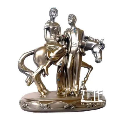 Indoor decoration modern bronze horse sculpture with lovers