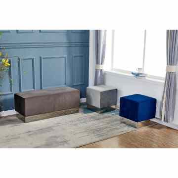 Conjunto moderno de banco e banco de veludo com pernas prateadas
