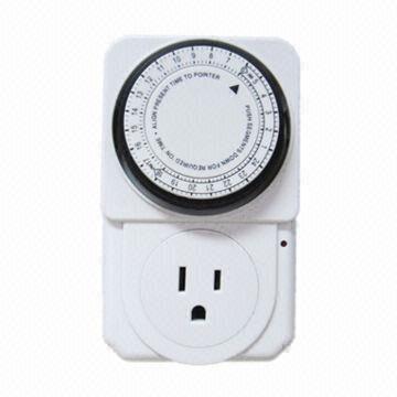 American 24-hour mechanical timer socket