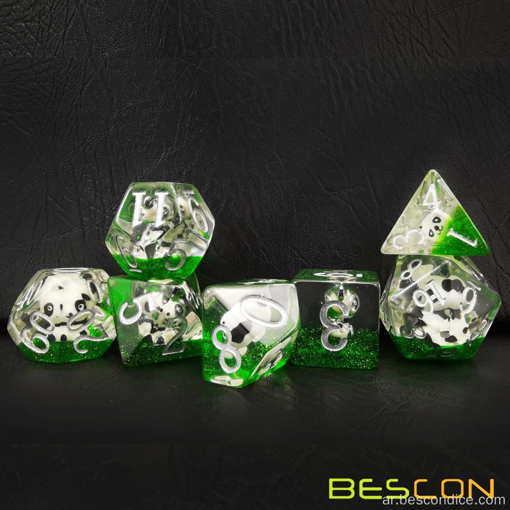 مجموعة النرد الحيوانية الضخمة DND من الباندا ، مجموعة Giant 7pcs Panda Polyhedral D&D Dice ، الأبراج المحصنة ذات الحجم الكبير والنزاء التنين