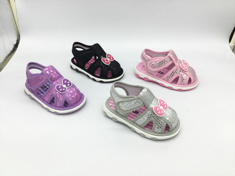 Whole baby girl sandal with sound summer