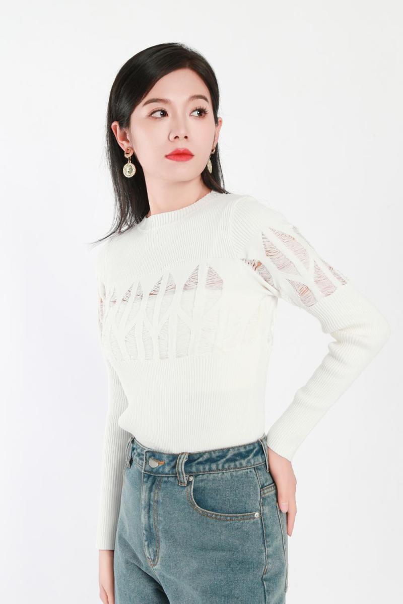 Crew-neck Long-sleeved Woolen Blouse