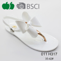 Busana wanita desain seksi sederhana Pvc sandal datar