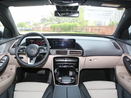 2022 Mercedes-Benz EQC 350 4MATIC