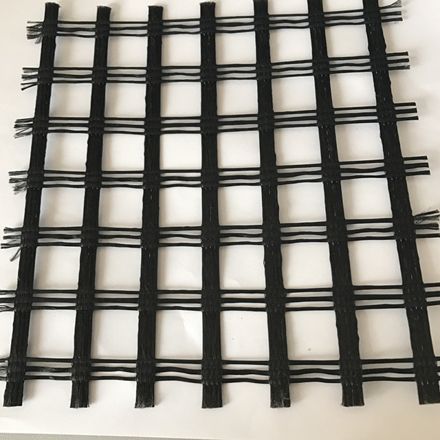 PVC Kaplı Çözgü Örme Polyester Çift Eksenli Geogrid