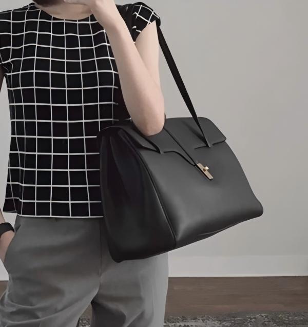 Customized PU Tote Bag for Women Commuting