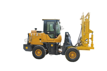 Loader post hydraulic pilder driver