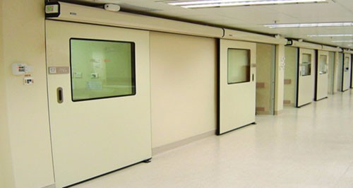 Automatic door for hospital operation room