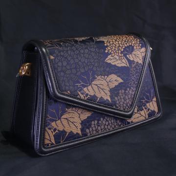 Bolso Clutch De Diseñador Azul Oscuro - Bordado De Seda
