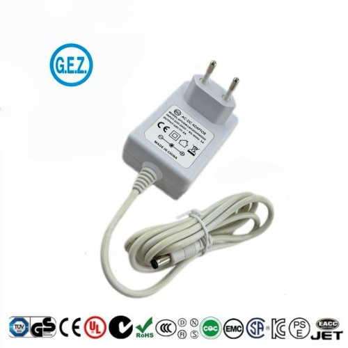 Aacairt cumhachd AC DC 18V 2a 2a