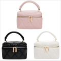 Diamond-patterned chain-link handbag for women