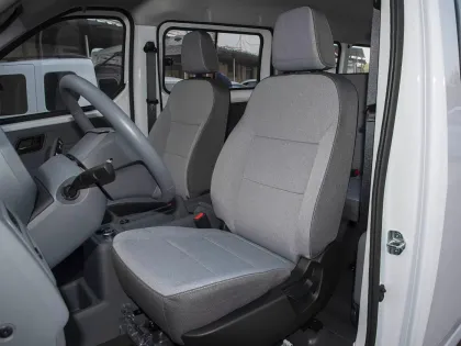 Wuling Yangguang Pure Electric EV car Electricity Van Passenger Bus