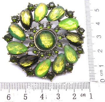 Fashion brooch