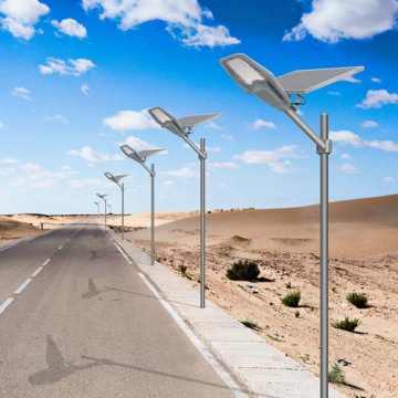 IP67 Smart Solar Street Light With Pole