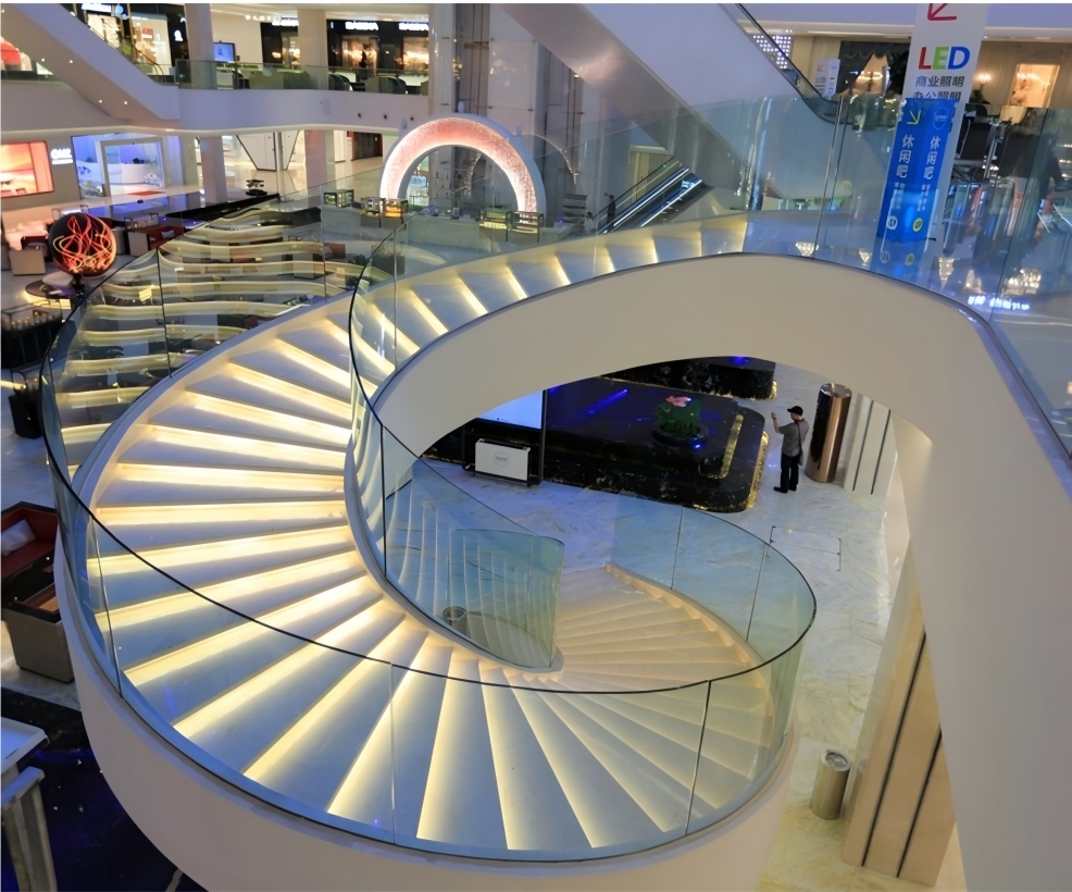 Curved balustrade bent tempered glass