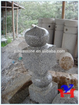 Grey small Pillars