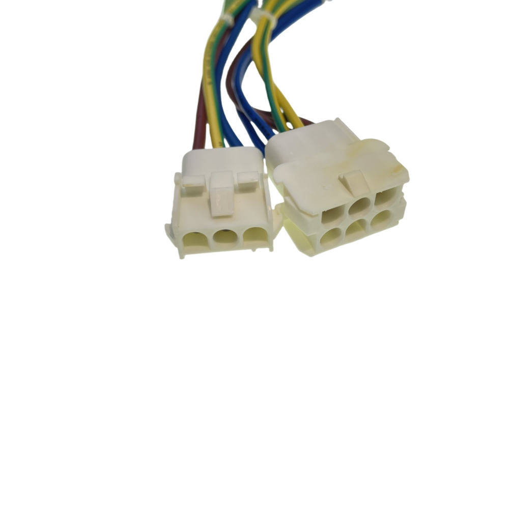 Terminal block wiring assemblies with TE connector