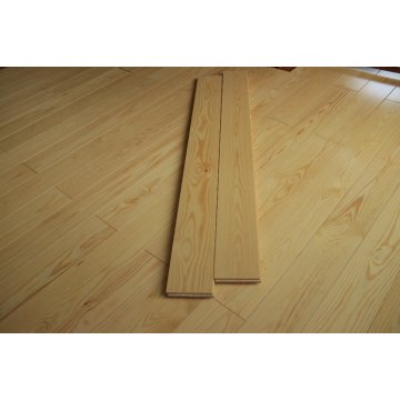 parquet massif en pin sylvestre