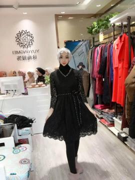 Renda berongga panjang sederhana Pakaian