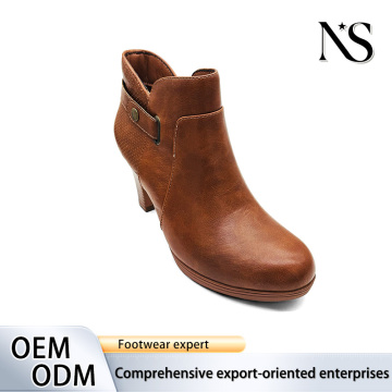 Botas elegantes de salto grosso para conforto durante todo o dia