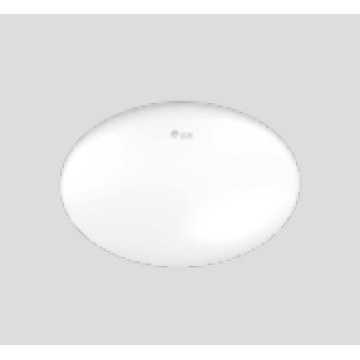 최소한으로 설계된 천장 조명