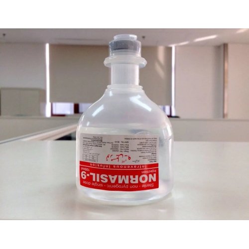 زجاجة بلاستيكية للحقن كلوريد الصوديوم 0.9%