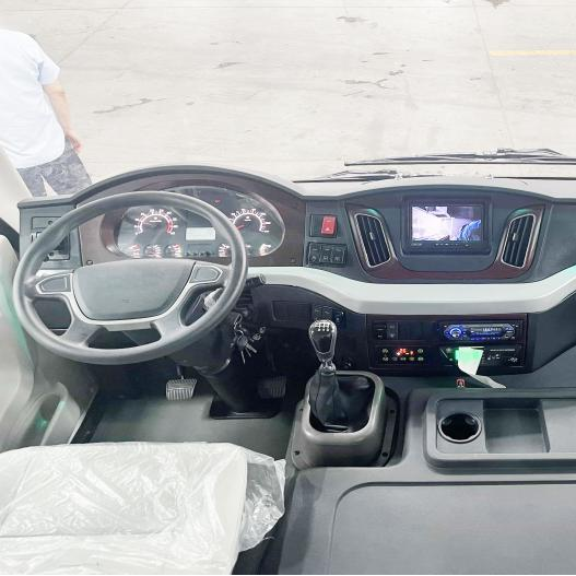 Shaolin bus model SLG6700C5Y