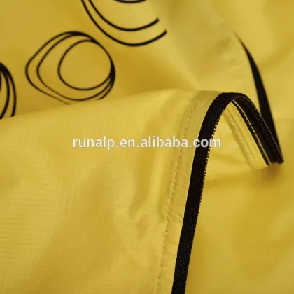 Men's outdoor yellow sport jacket with cap