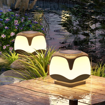 IP65 Rated Waterproof Solar Courtyard Column Lamp with LED for Outdoor Villa Lighting